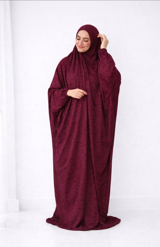 Burgundy Satin Isdal