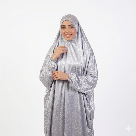 Silver Grey Satin Isdal