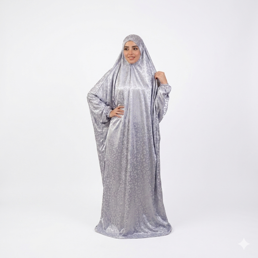 Silver Grey Satin Isdal