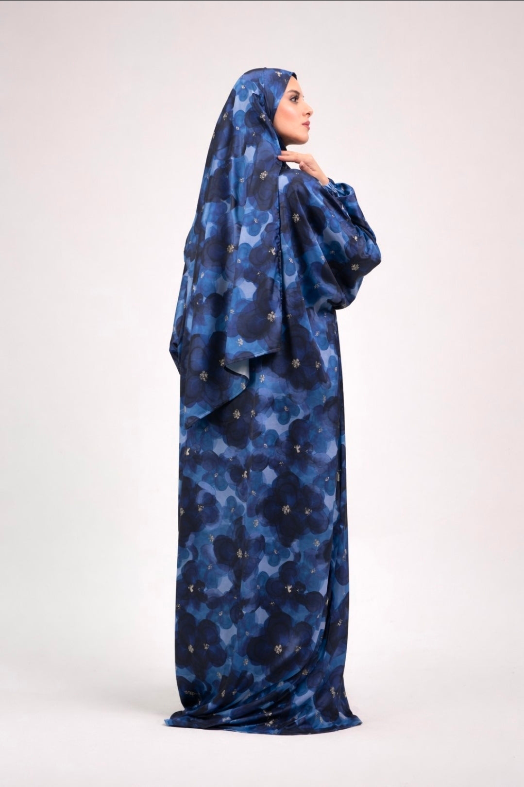 Ocean Blue Satin Isdal