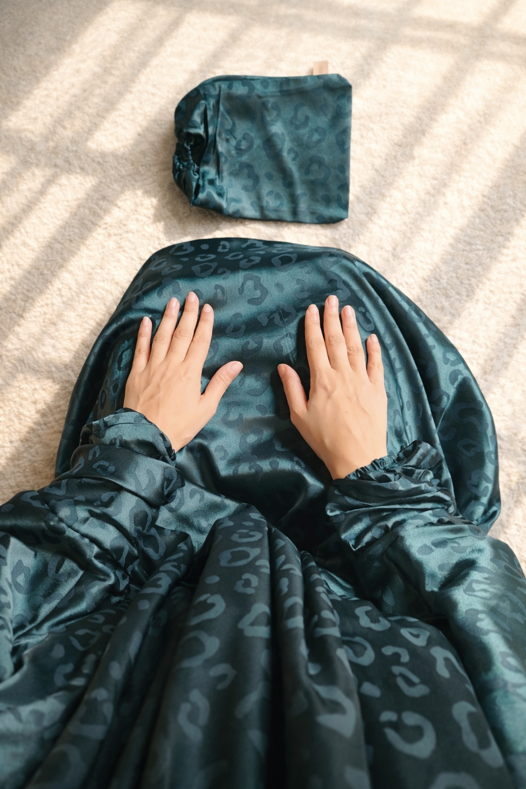 Emerald Green Satin Isdal