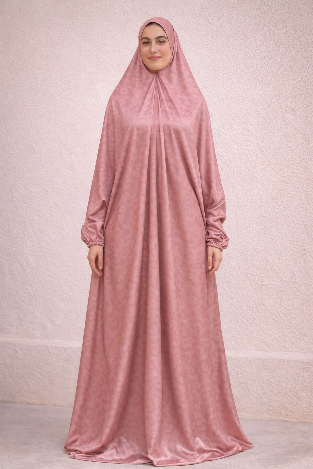 Rosy Satin Isdal