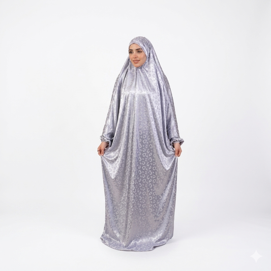 Silver Grey Satin Isdal
